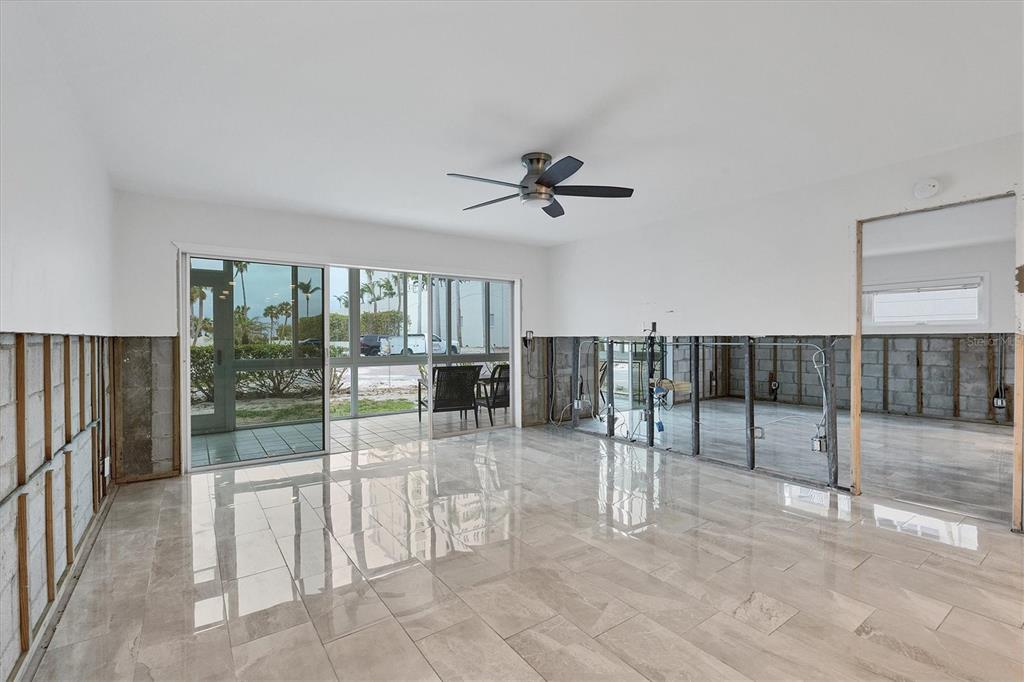 Sarasota, Florida, 34236, United States, 2 Bedrooms Bedrooms, ,2 BathroomsBathrooms,Residential,For Sale,1896445