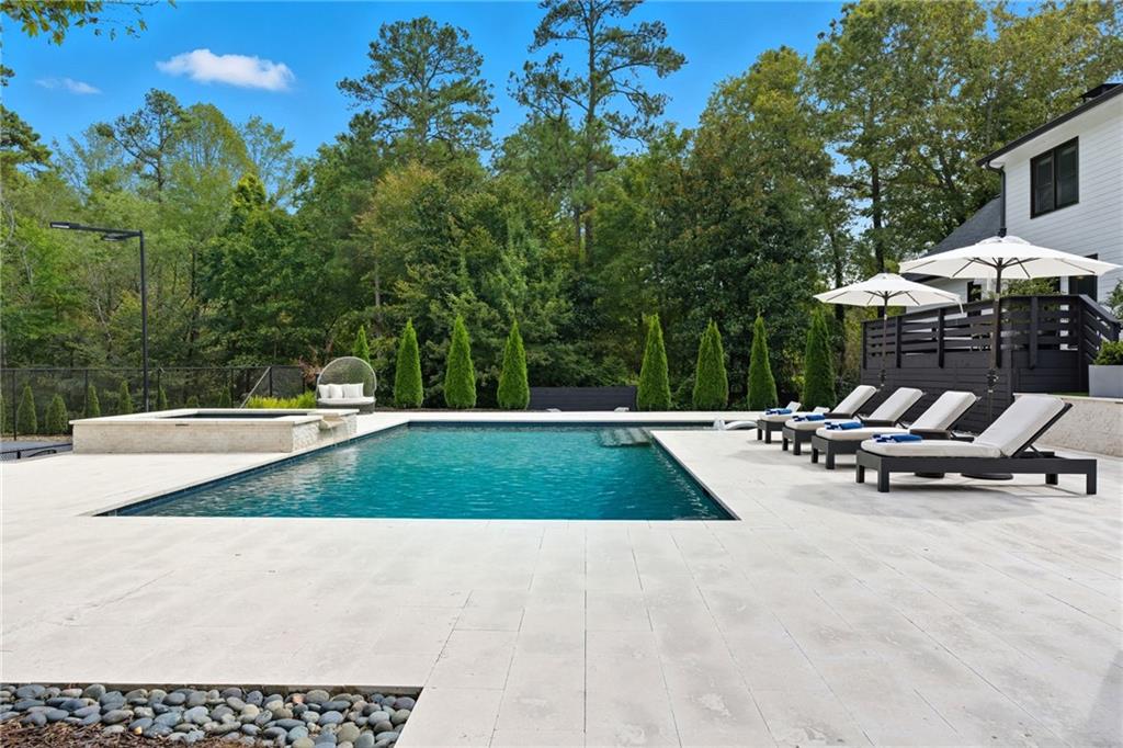Alpharetta, Georgia, 30005, United States, 4 Bedrooms Bedrooms, ,6 BathroomsBathrooms,Residential,For Sale,1983404