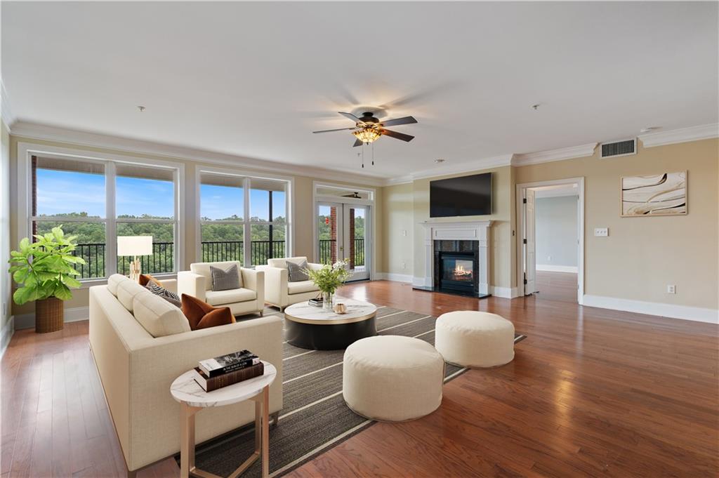 Roswell, Georgia, 30075, United States, 2 Bedrooms Bedrooms, ,3 BathroomsBathrooms,Residential,For Sale,1928798