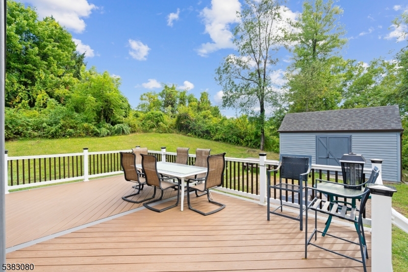Vernon Twp., New Jersey, 07462, United States, 4 Bedrooms Bedrooms, ,2 BathroomsBathrooms,Residential,For Sale,1938631