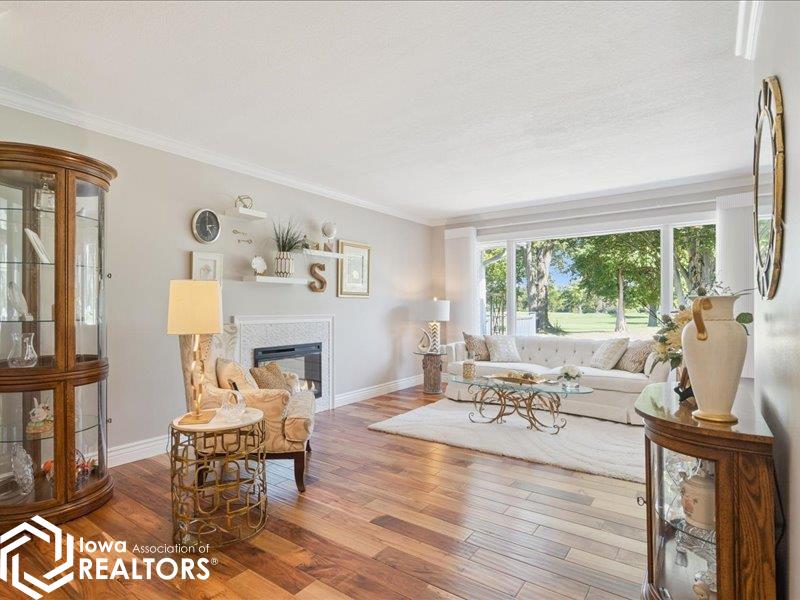 Burlington, Iowa, 52601, United States, 3 Bedrooms Bedrooms, ,3 BathroomsBathrooms,Residential,For Sale,1980074