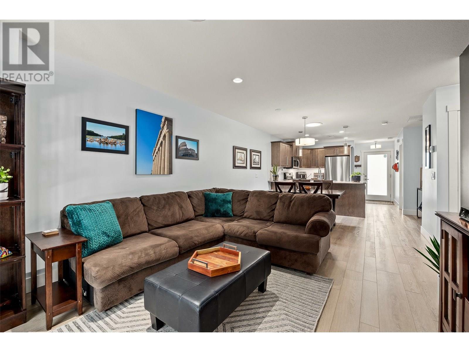 KELOWNA, British Columbia, V1Y 1N1, CA, 2 Bedrooms Bedrooms, ,1 BathroomBathrooms,Residential,For Sale,1859956