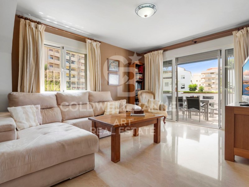 Marbella, Andalusia, ES, 3 Bedrooms Bedrooms, ,3 BathroomsBathrooms,Residential,For Sale,1901057