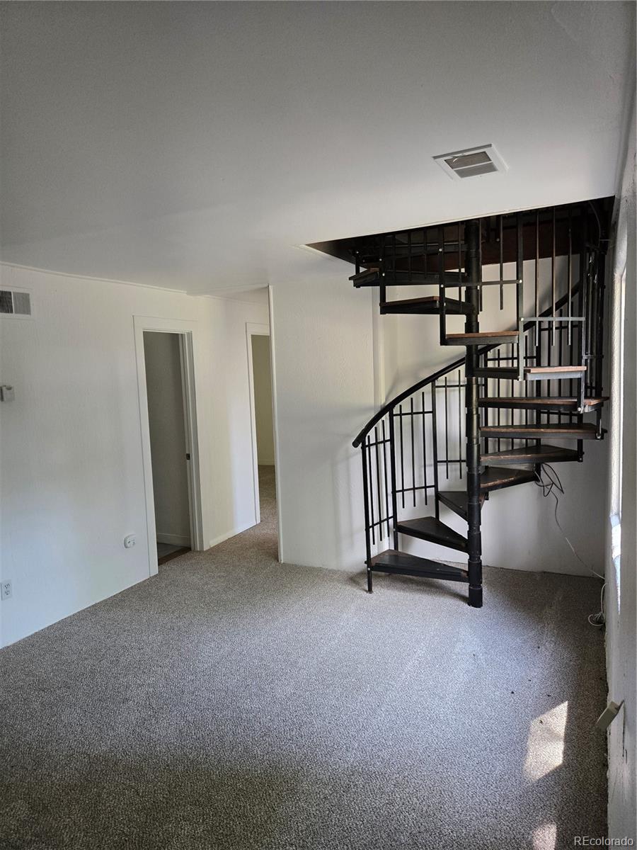 Lakewood, Colorado, 80215, United States, 4 Bedrooms Bedrooms, ,2 BathroomsBathrooms,Residential,For Sale,1875138