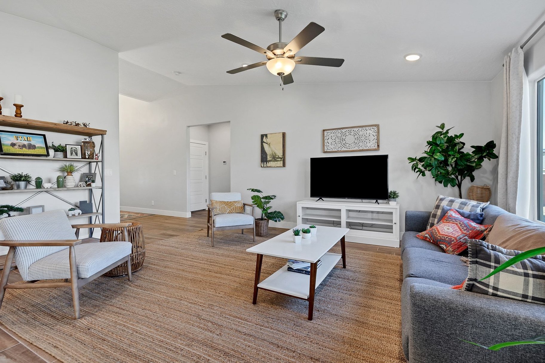  Stylish Single-Level Living with Designer Finishes - 物件實景