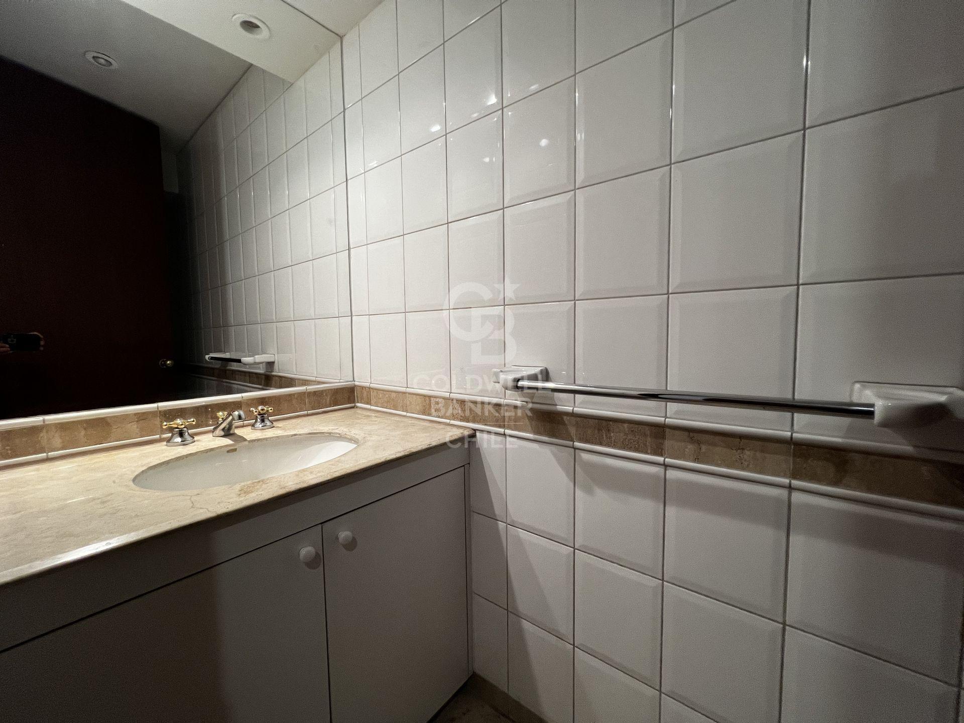 Vitacura, Chile, 4 Bedrooms Bedrooms, ,5 BathroomsBathrooms,Residential,For Sale,1767122
