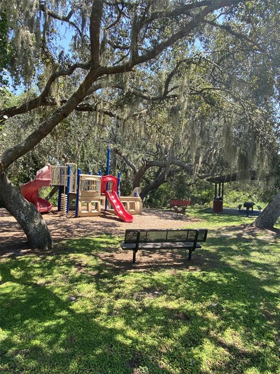 Clermont, Florida, 34711, United States, 5 Bedrooms Bedrooms, ,3 BathroomsBathrooms,Residential,For Sale,1840376