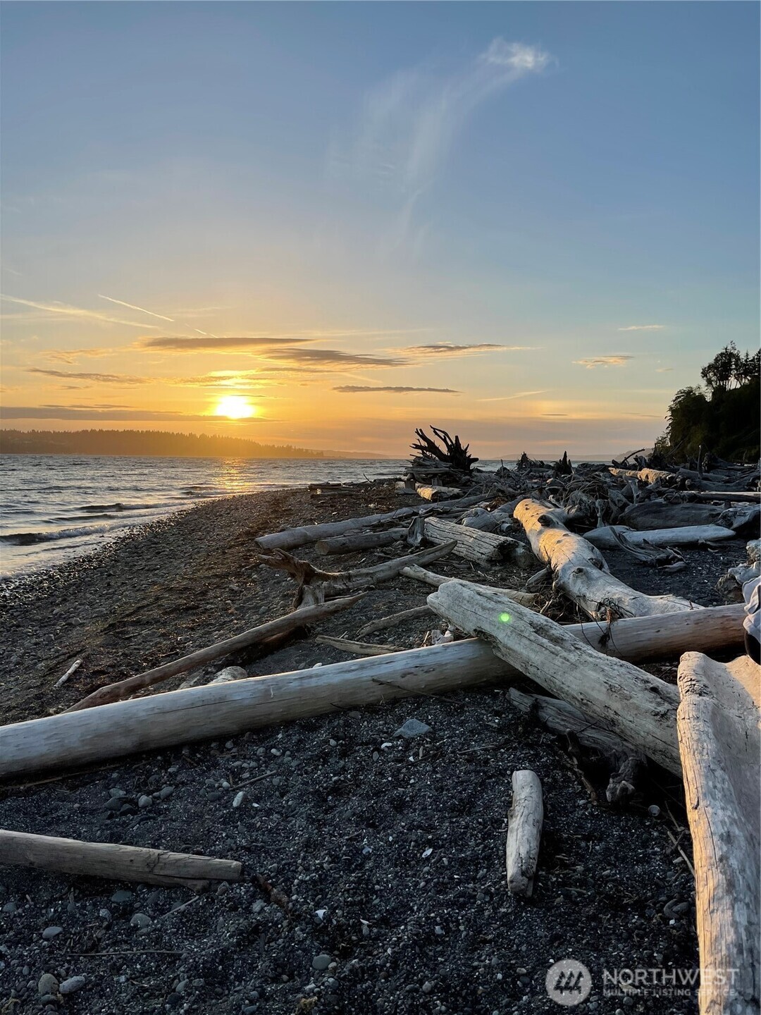 Hat Island, Washington, 98206, United States, 2 Bedrooms Bedrooms, ,1 BathroomBathrooms,Residential,For Sale,1995384