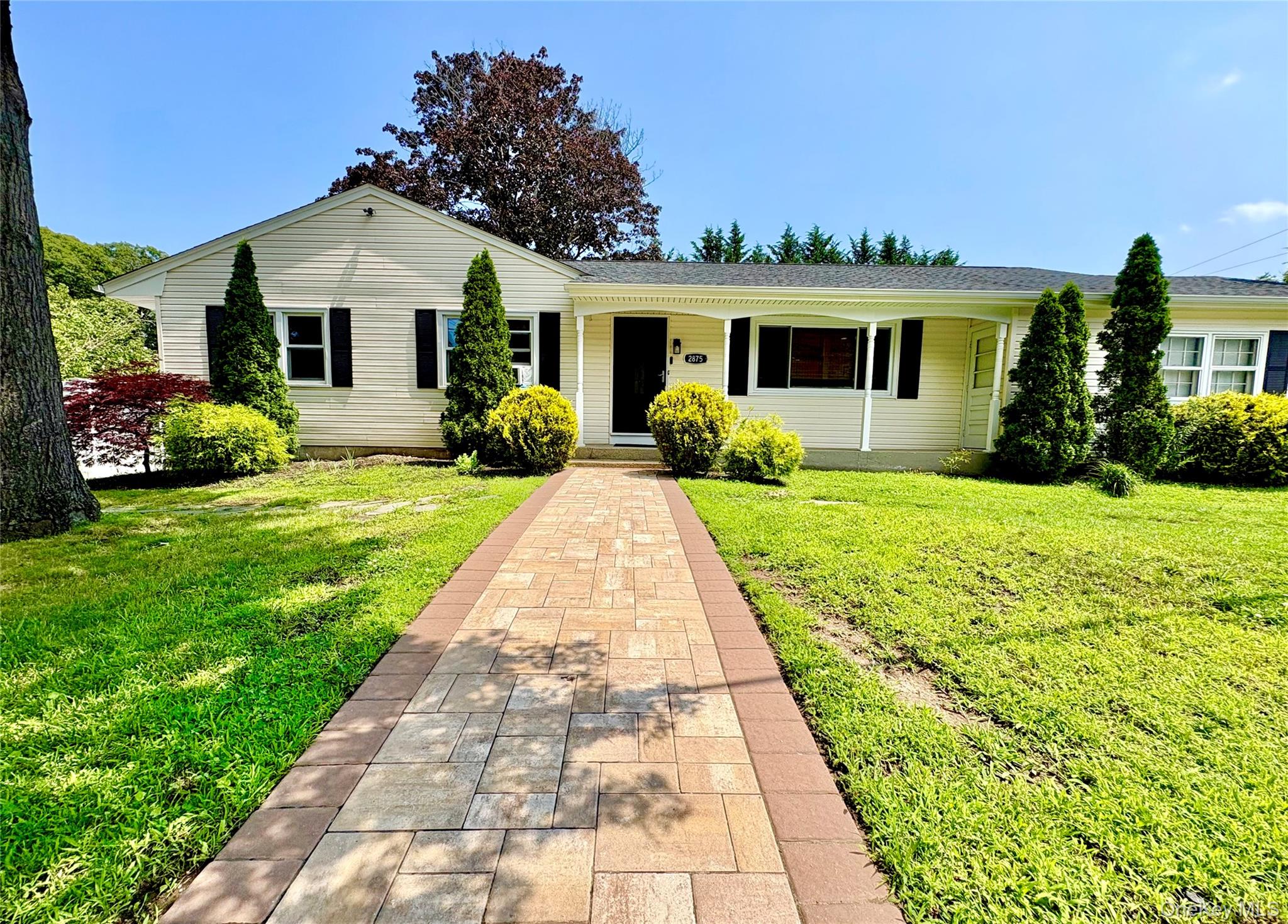 Ocean Ave, Ronkonkoma, NY 11779