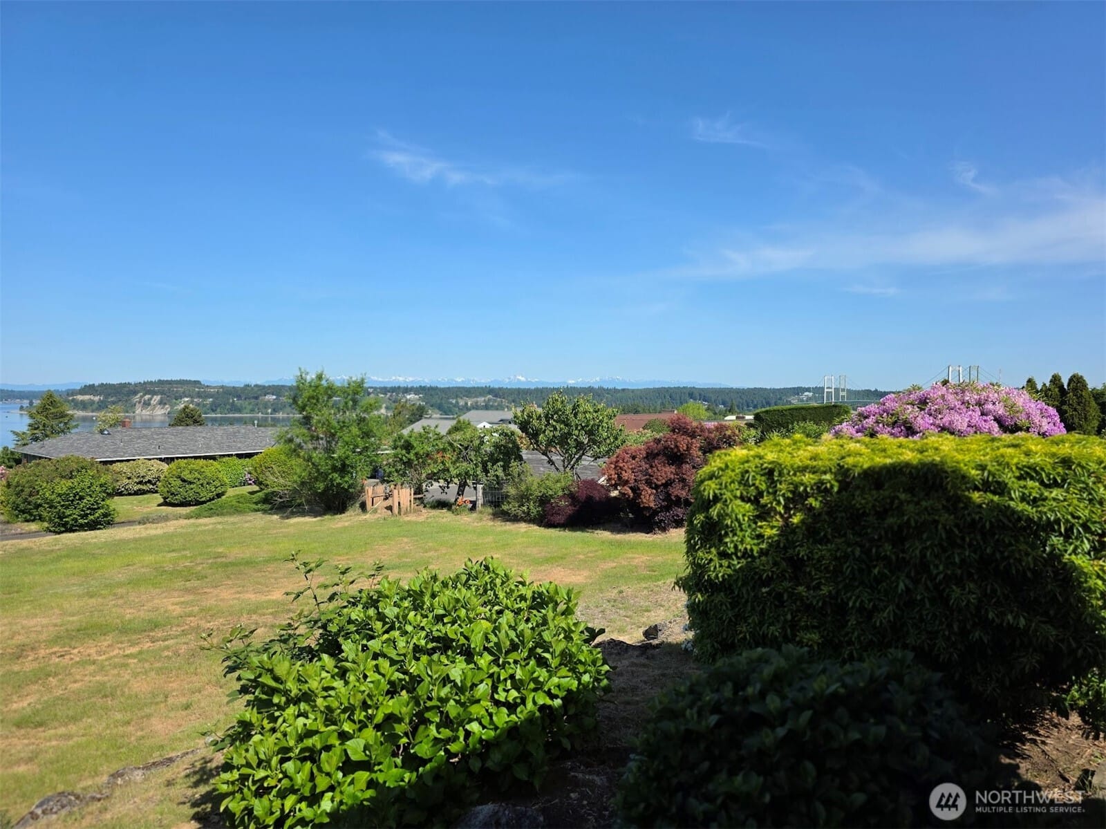 Tacoma, Washington, 98465, United States, 3 Bedrooms Bedrooms, ,2 BathroomsBathrooms,Residential,For Sale,1829131