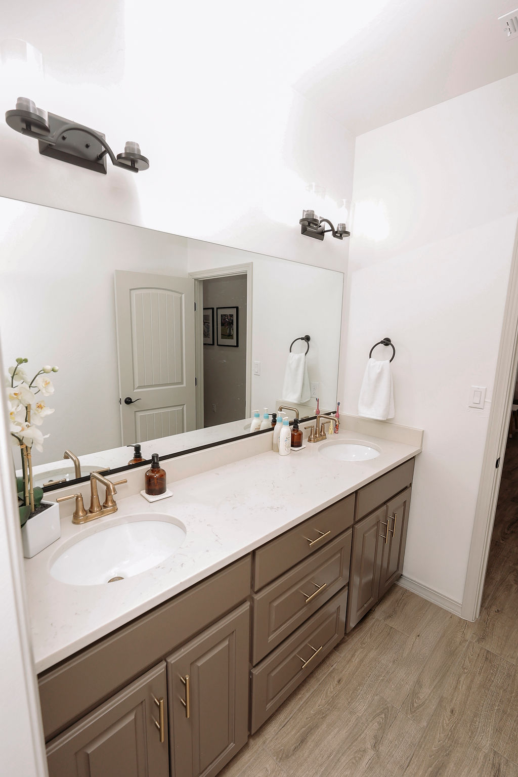 Carlsbad, New Mexico, 88220, United States, 4 Bedrooms Bedrooms, ,3 BathroomsBathrooms,Residential,For Sale,2012114