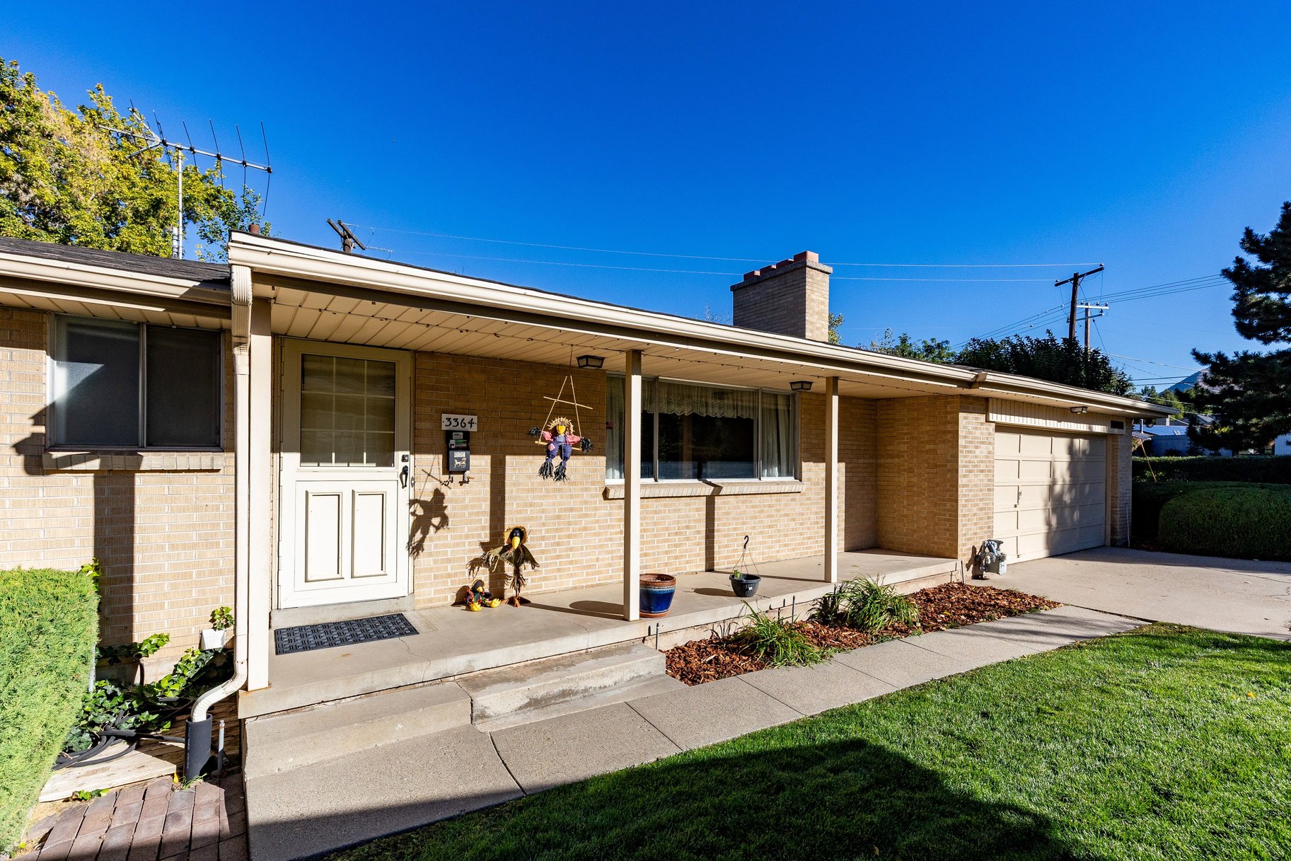  Solid Millcreek Home with Huge Workshop - 物件實景