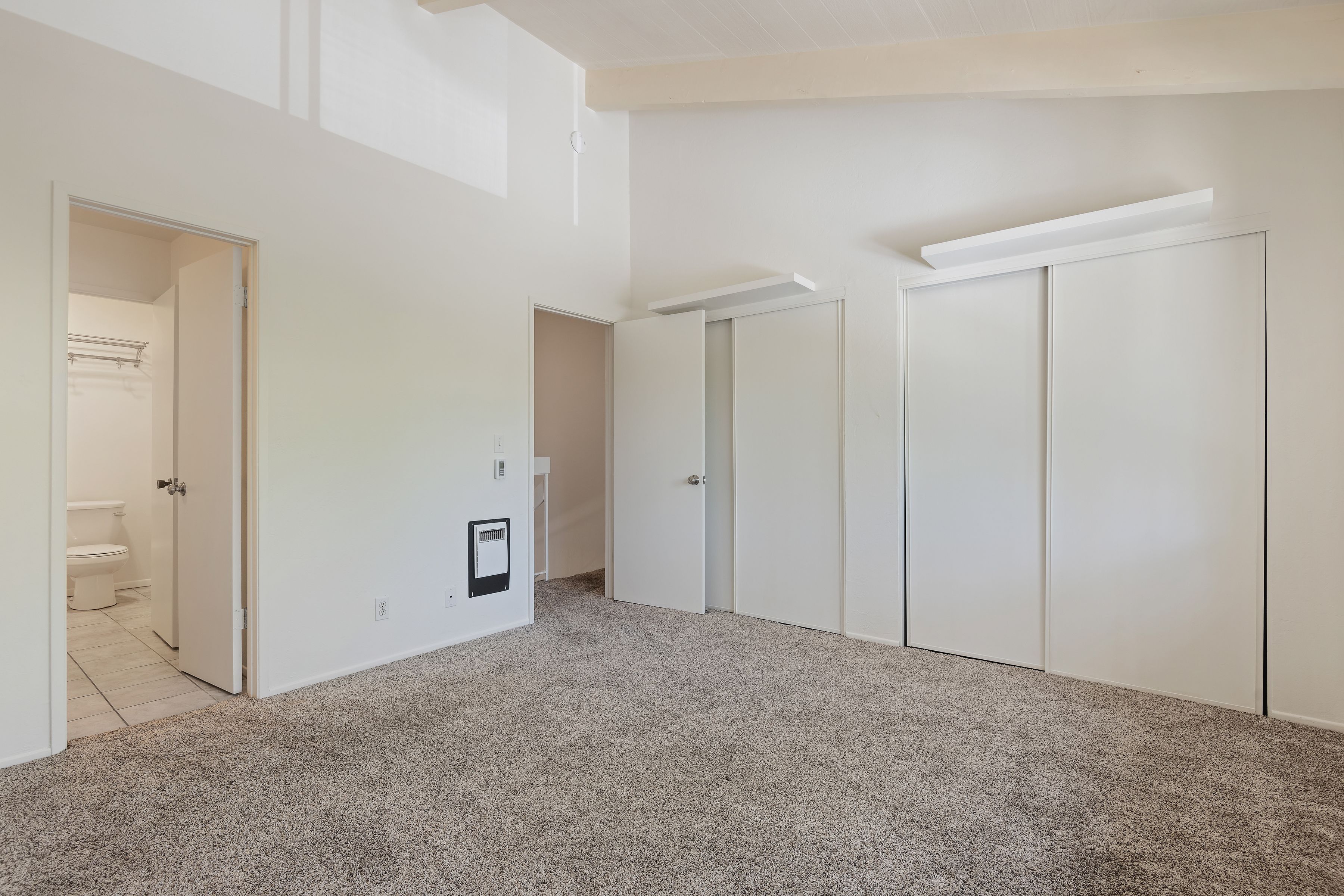  Desirable Highlands Condo - 物件實景