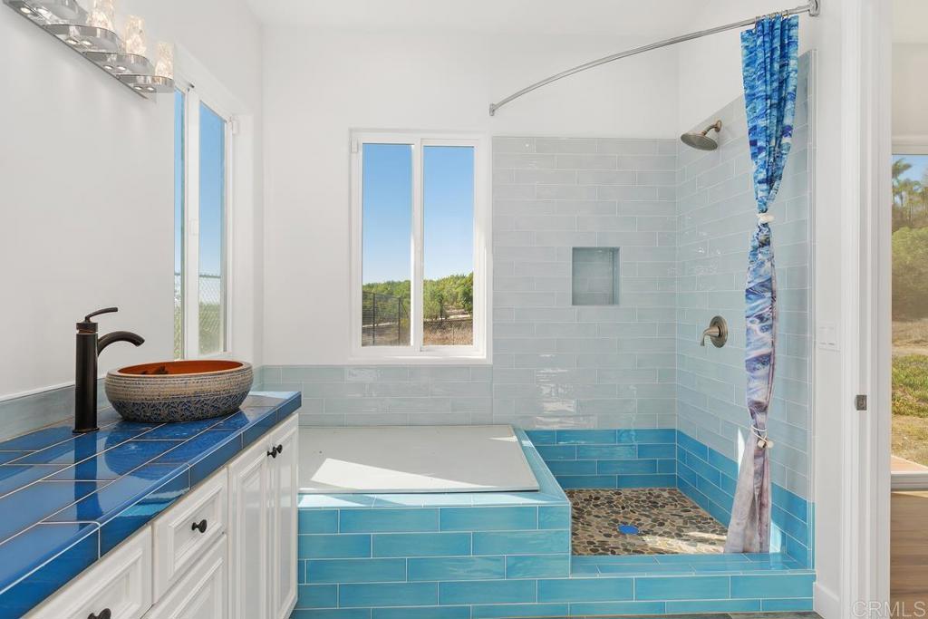 Bonsall, California, 92003, United States, 3 Bedrooms Bedrooms, ,2 BathroomsBathrooms,Residential,For Sale,1989367