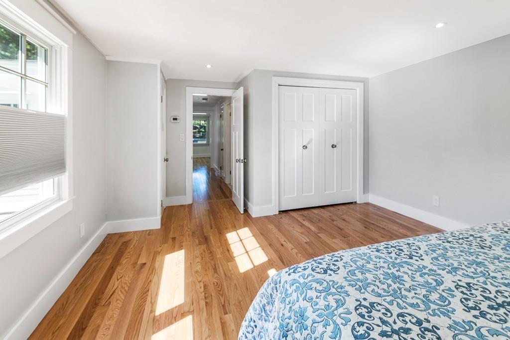 Hamilton, Massachusetts, 01982, United States, 2 Bedrooms Bedrooms, ,1 BathroomBathrooms,Residential,For Sale,1921936