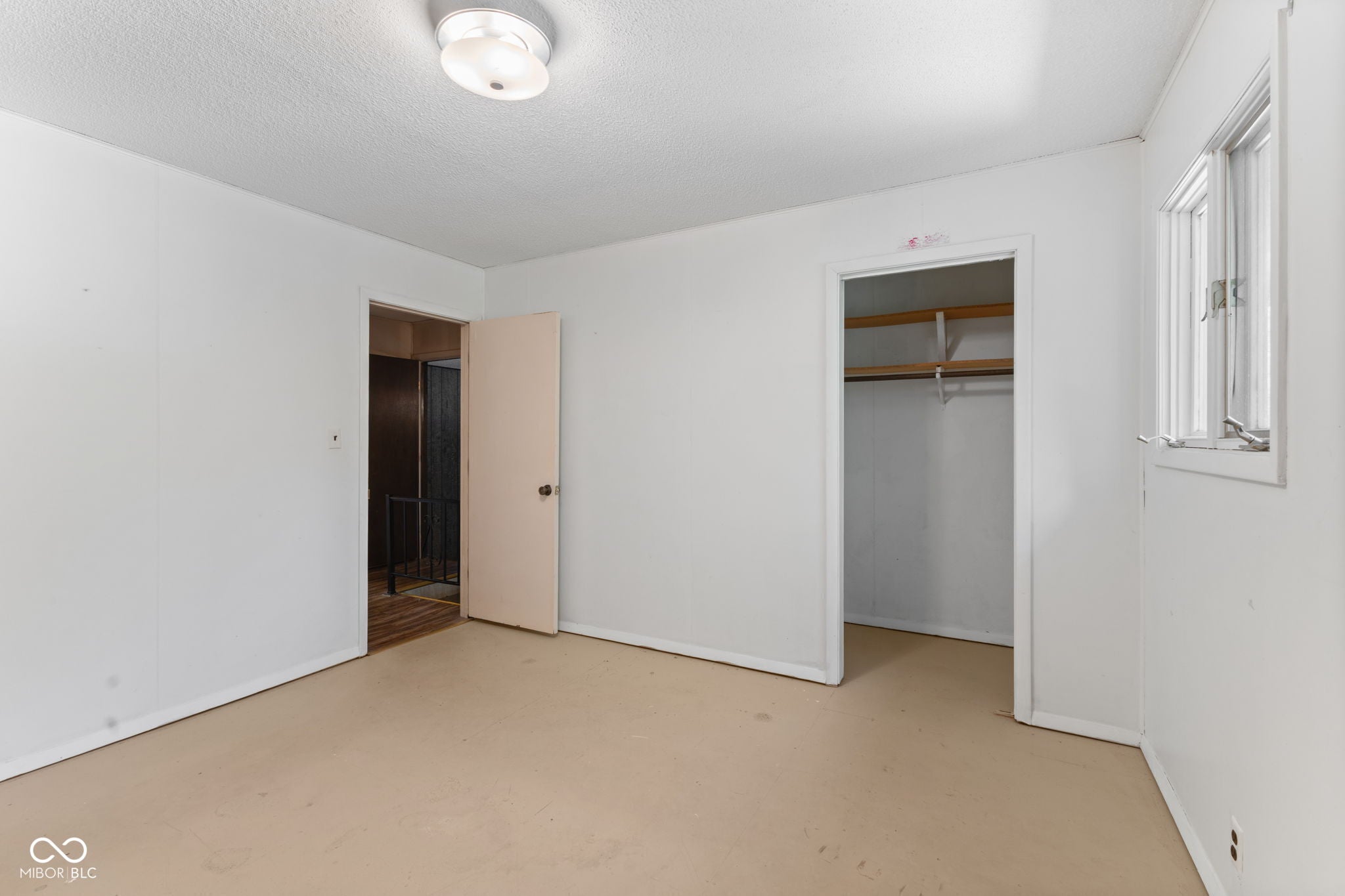 Shelburn, Indiana, 47879, United States, 4 Bedrooms Bedrooms, ,4 BathroomsBathrooms,Residential,For Sale,1925396