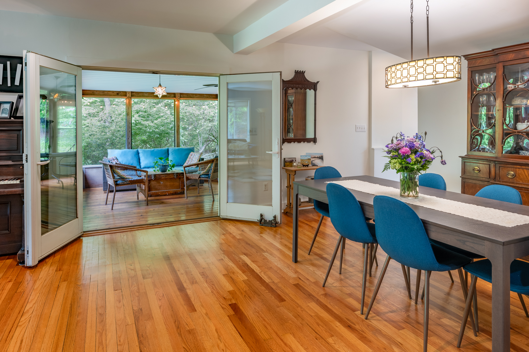  Hickory Hill Mid-Century Modern - 物件實景