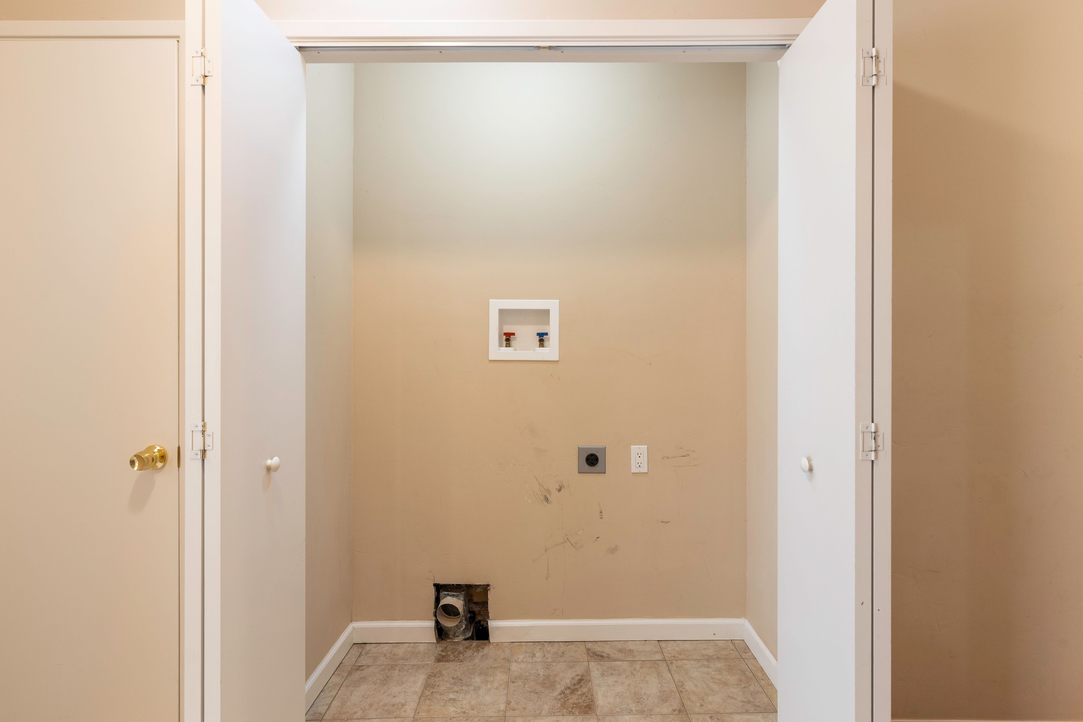  1870 Westlake Drive - 物件實景