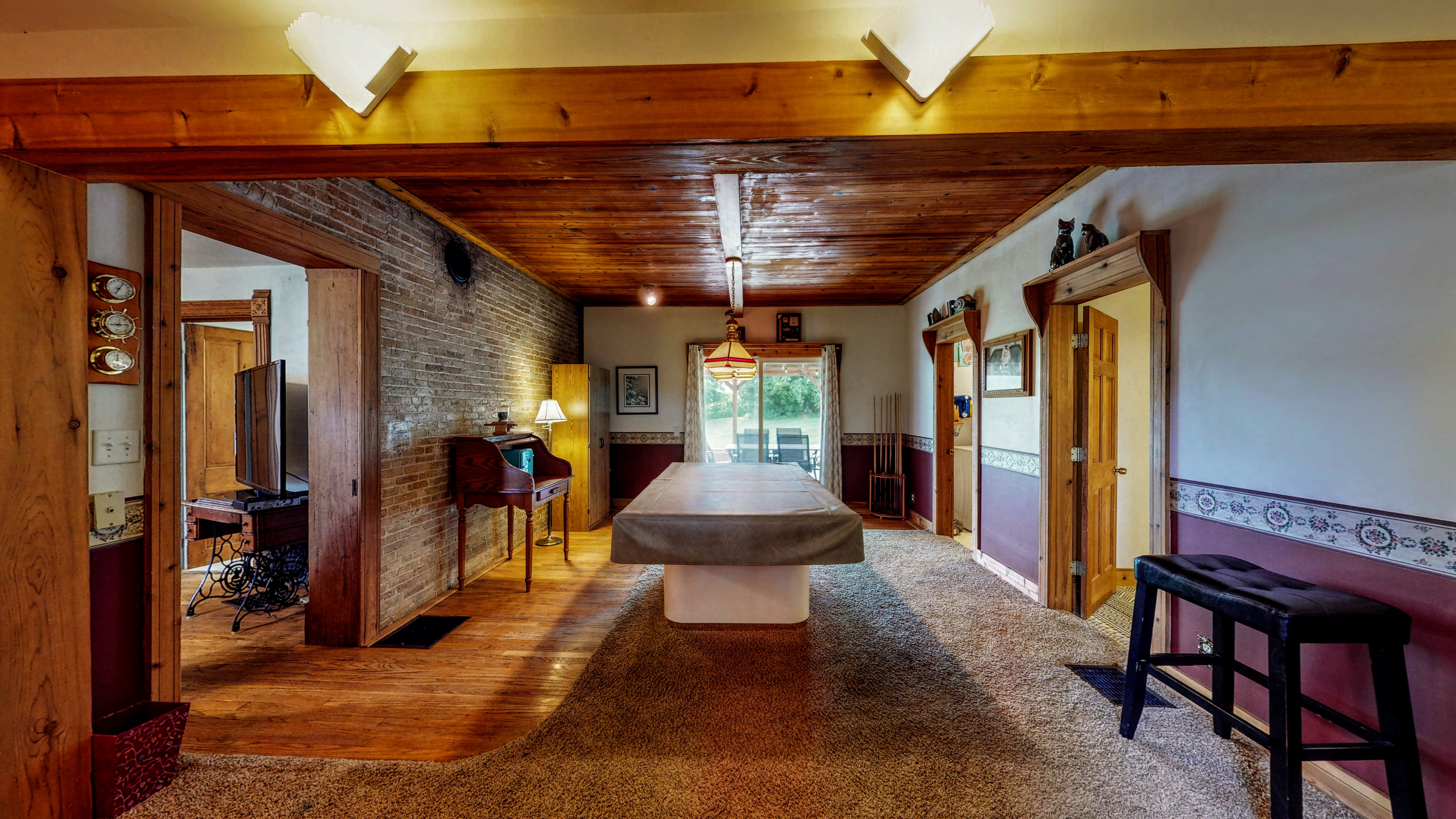 Milford, Wisconsin, 53551, United States, 4 Bedrooms Bedrooms, ,2 BathroomsBathrooms,Residential,For Sale,1889532