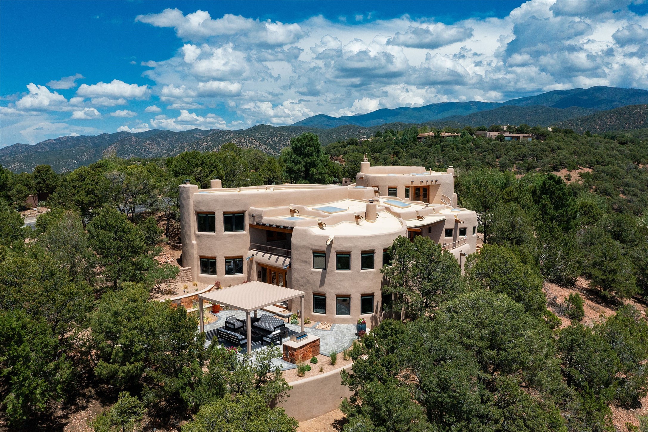  1233 N Summit Drive - 物件實景