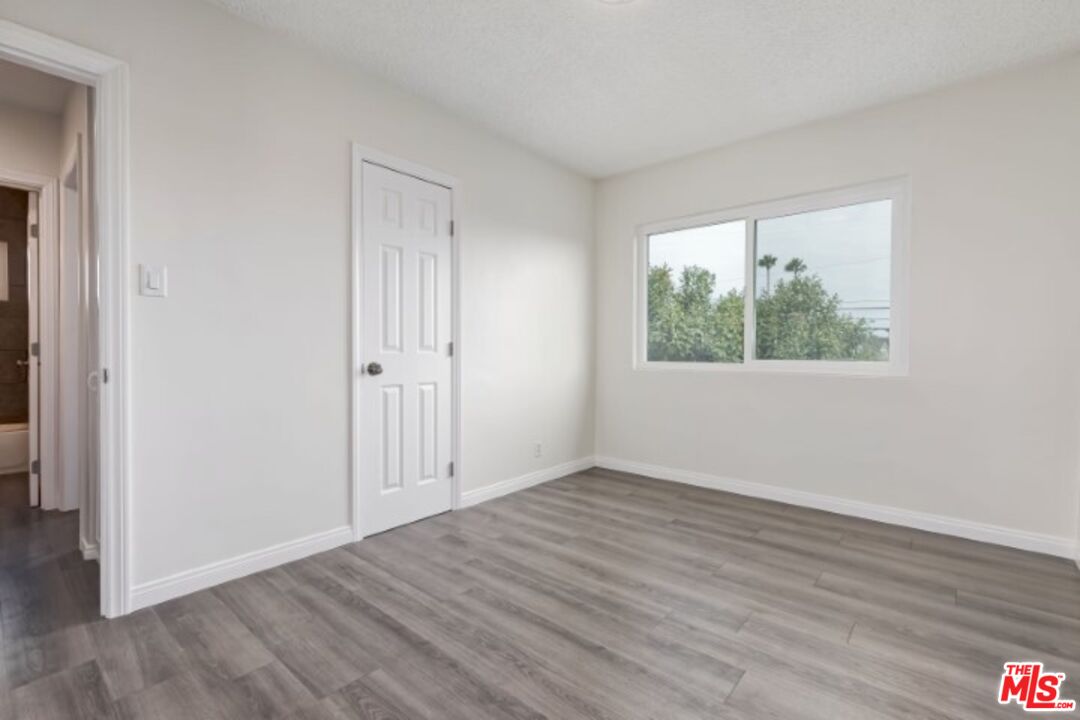 Los Angeles, California, 90066, United States, 9 Bedrooms Bedrooms, ,Residential,For Sale,1731540