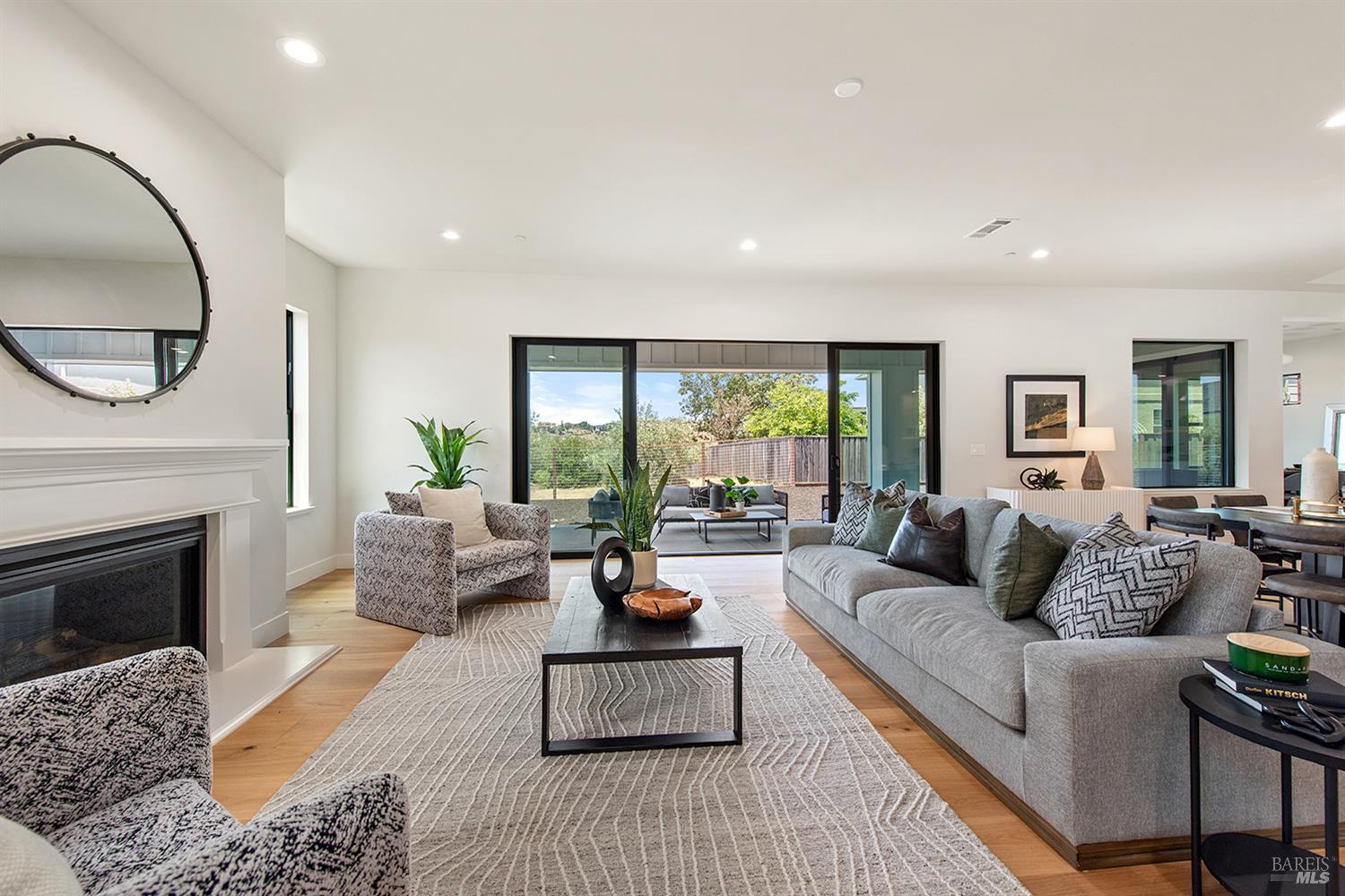 Santa Rosa, California, 95403, United States, 4 Bedrooms Bedrooms, ,4 BathroomsBathrooms,Residential,For Sale,1986529