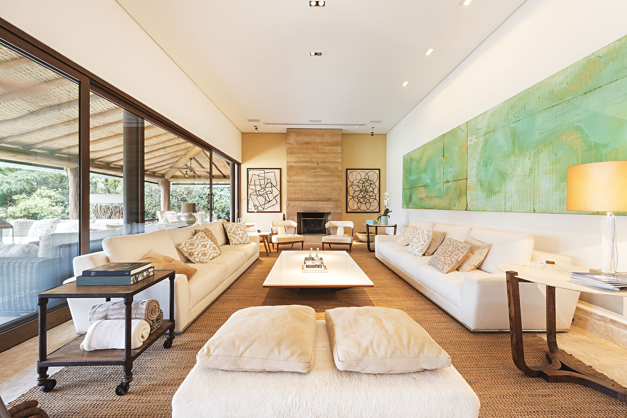  Farmhouse-Style Residence with Permanent Views of the Golf Course - 物件實景