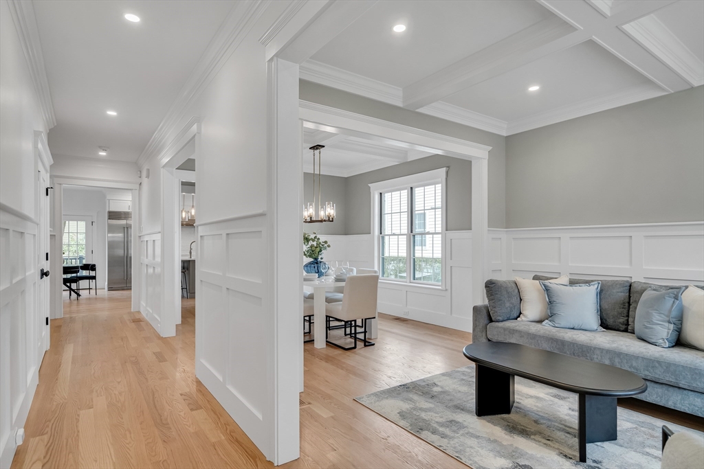 Lexington, Massachusetts, 02420, United States, 5 Bedrooms Bedrooms, ,6 BathroomsBathrooms,Residential,For Sale,1995859