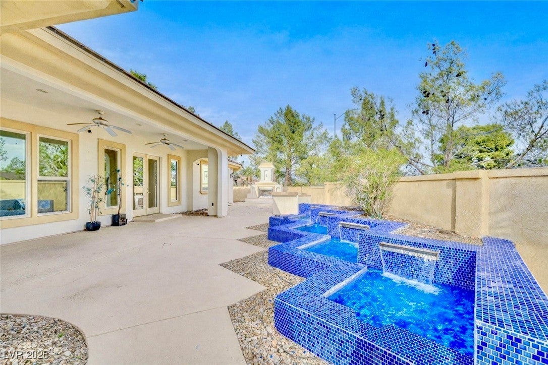 Las Vegas, Nevada, 89117, United States, 4 Bedrooms Bedrooms, ,5 BathroomsBathrooms,Residential,For Sale,2005418