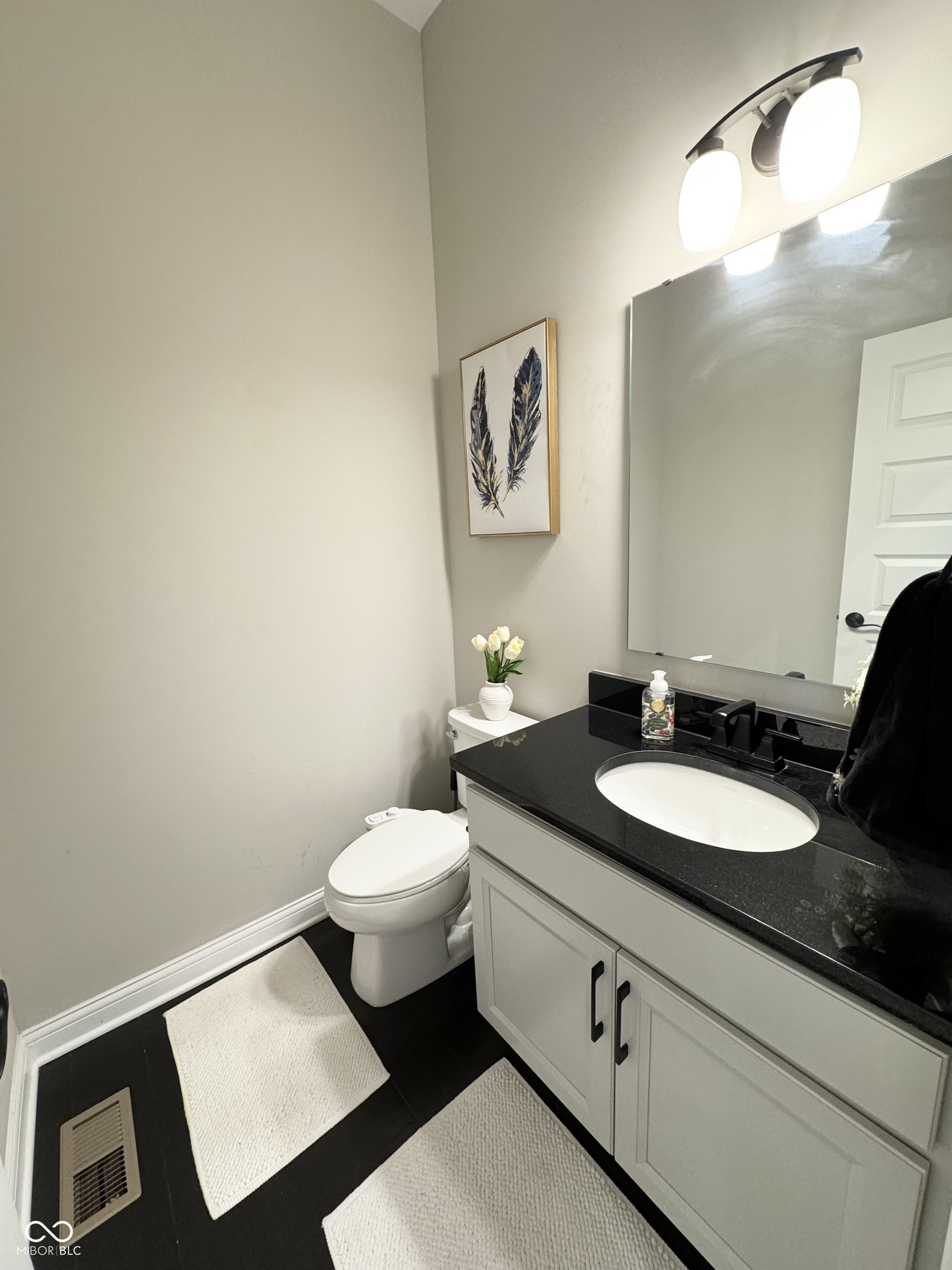 Greenwood, Indiana, 46143, United States, 5 Bedrooms Bedrooms, ,5 BathroomsBathrooms,Residential,For Sale,2005361