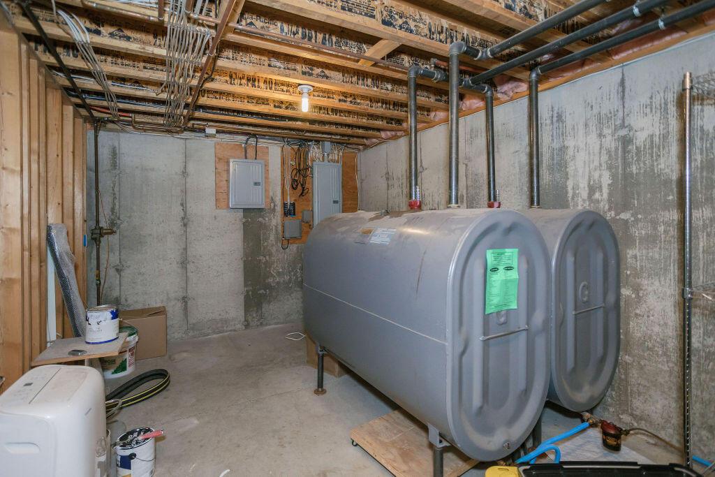 Jay, Maine, 04239, United States, 4 Bedrooms Bedrooms, ,3 BathroomsBathrooms,Residential,For Sale,1954491