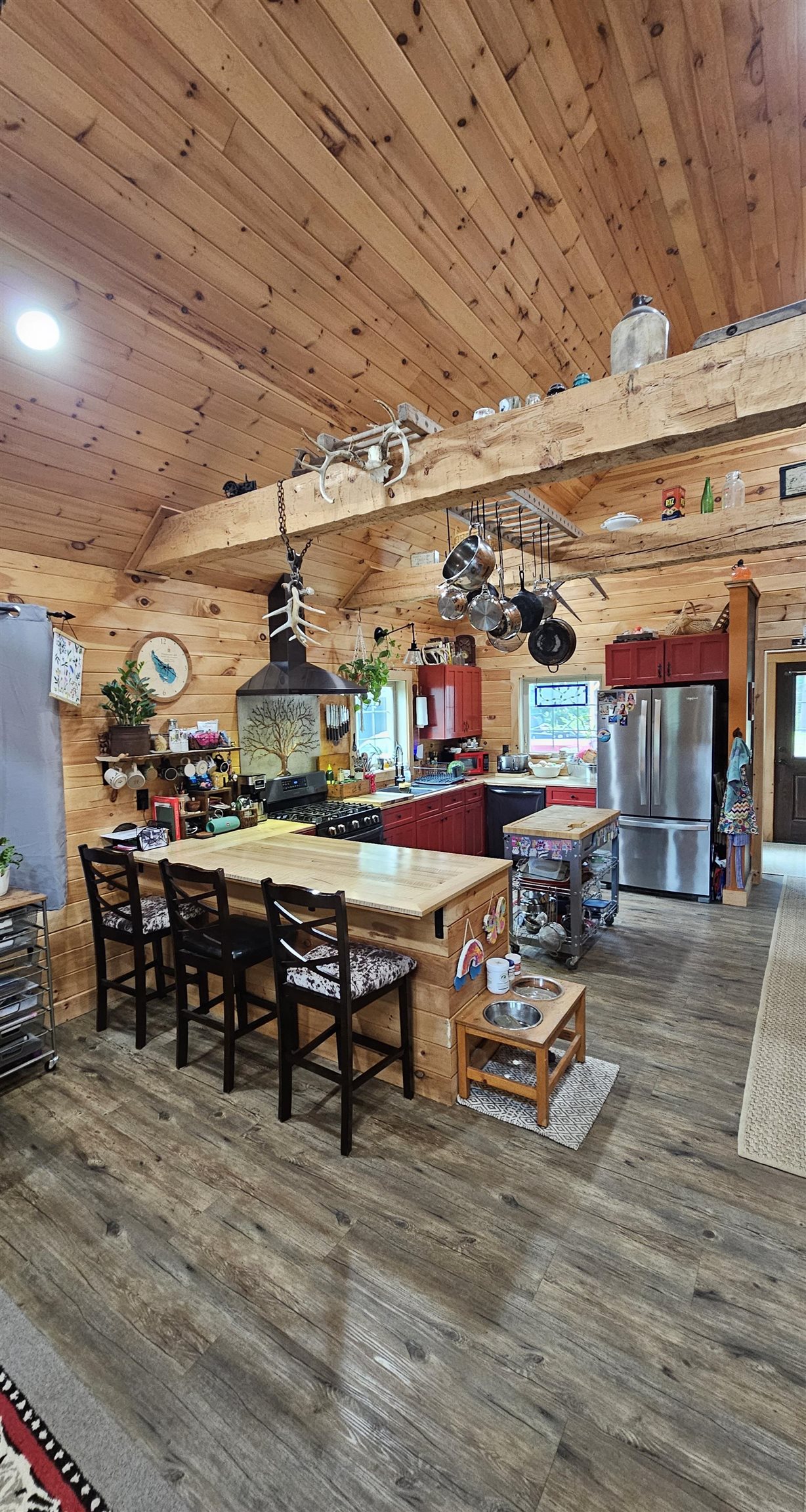 Bradford, New Hampshire, 03221, United States, 3 Bedrooms Bedrooms, ,2 BathroomsBathrooms,Residential,For Sale,1903604