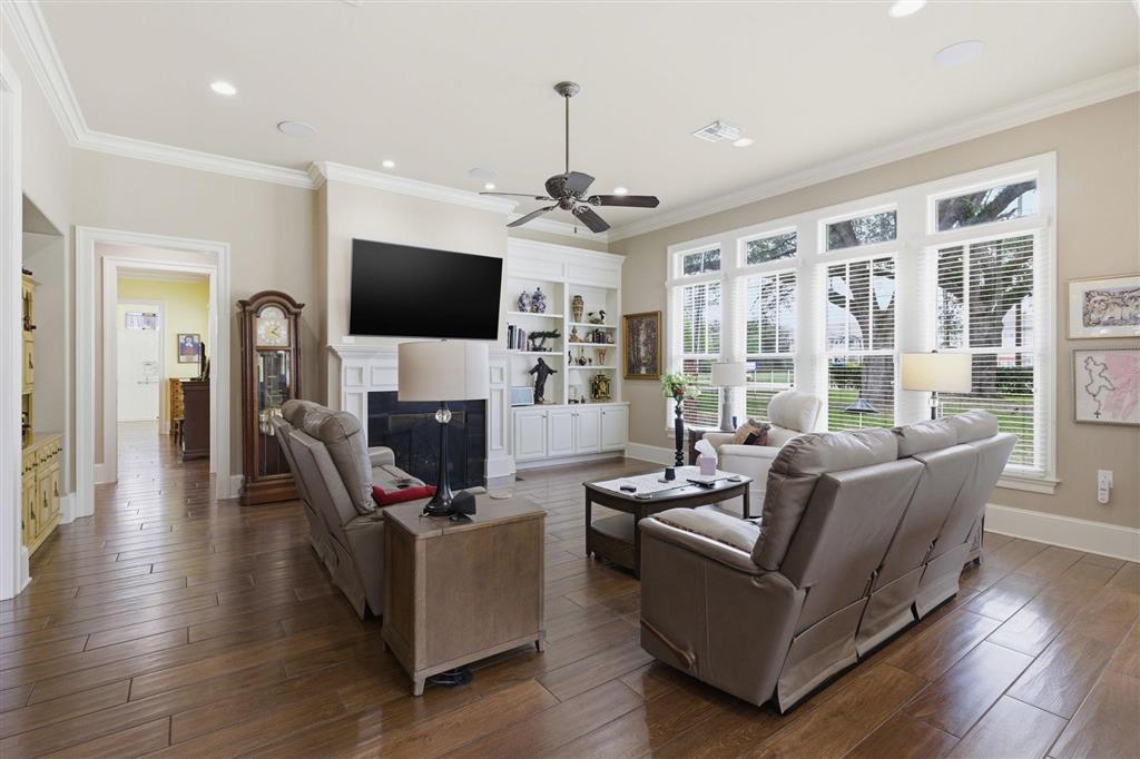 Lake Charles, Louisiana, 70605, United States, 3 Bedrooms Bedrooms, ,3 BathroomsBathrooms,Residential,For Sale,2027172