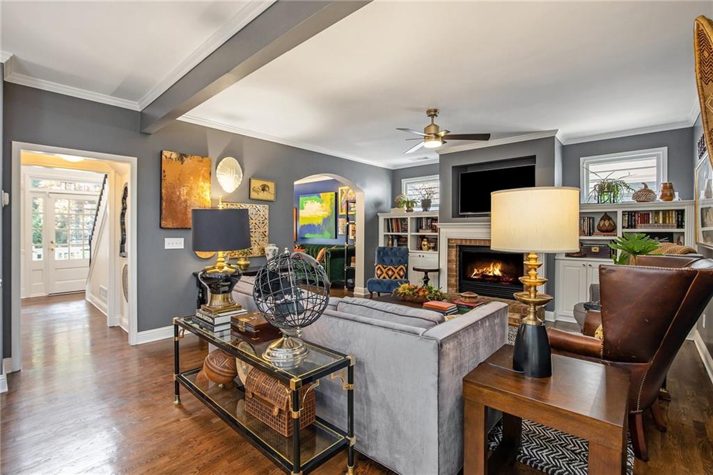 Atlanta, Georgia, 30318, United States, 3 Bedrooms Bedrooms, ,3 BathroomsBathrooms,Residential,For Sale,1892490