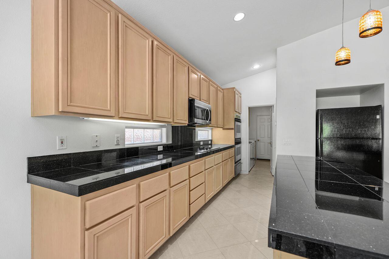 Indio, California, 92201, United States, 3 Bedrooms Bedrooms, ,3 BathroomsBathrooms,Residential,For Sale,1955599