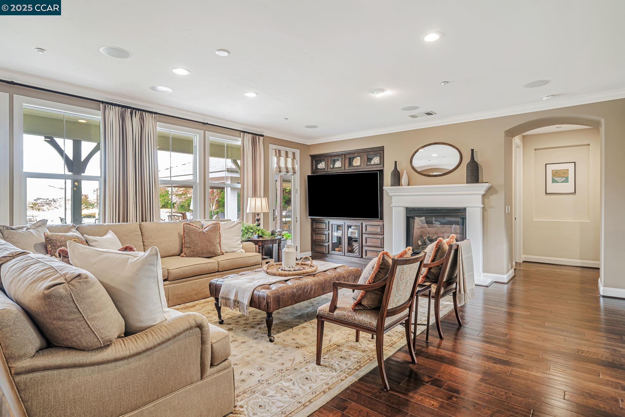 Danville, California, 94526, United States, 6 Bedrooms Bedrooms, ,6 BathroomsBathrooms,Residential,For Sale,1901970