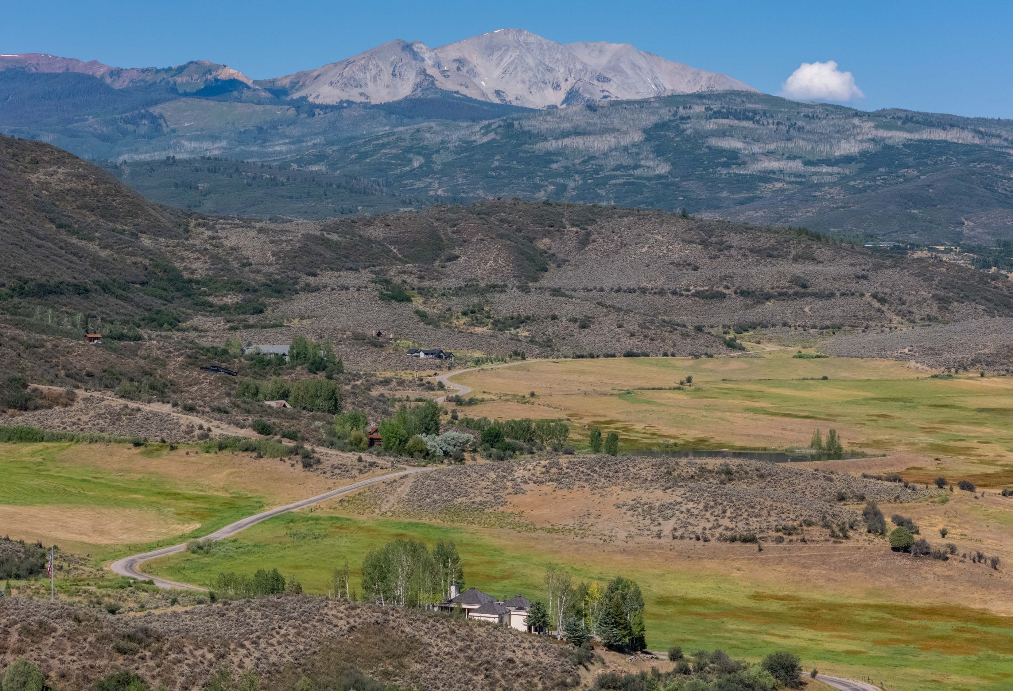  A Beautifully Reimagined Lazy O Ranch Estate with Unparalleled Mt. Sopris Views - 物件實景