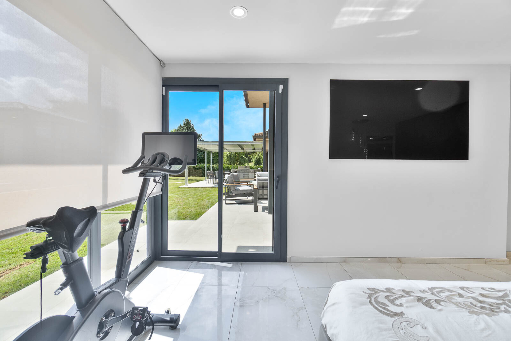  One-story Contemporary Villa in Golf Torremirona - 物件實景