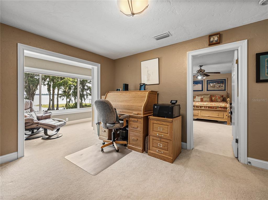 Winter Haven, Florida, 33884, United States, 3 Bedrooms Bedrooms, ,4 BathroomsBathrooms,Residential,For Sale,1895737