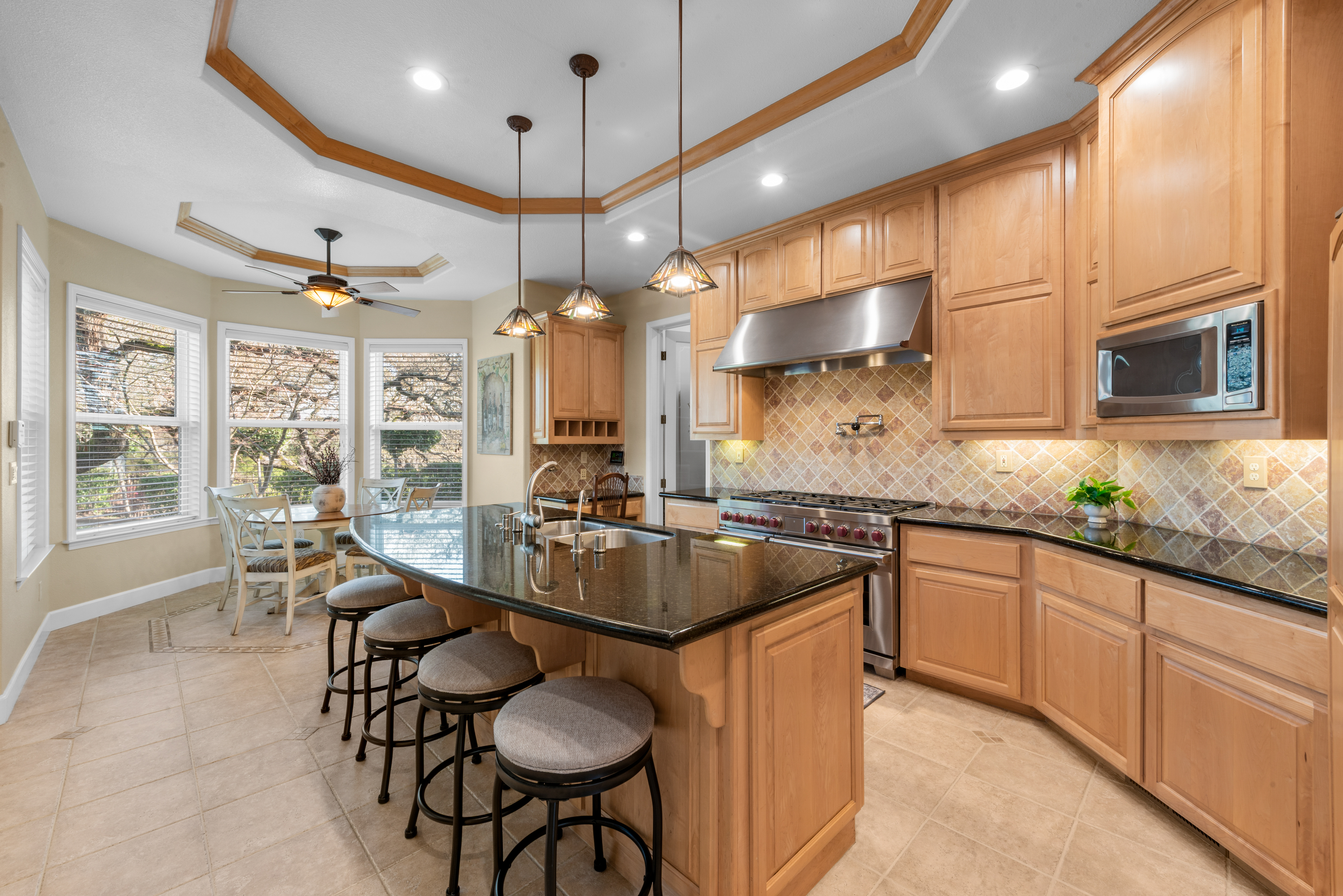  Stunning Home in the Eastridge Gated Subdivision - 物件實景