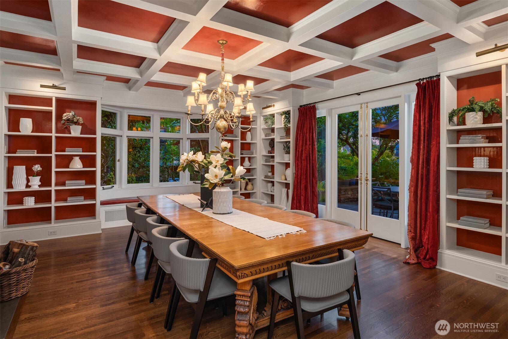 Seattle, Washington, 98102, United States, 5 Bedrooms Bedrooms, ,6 BathroomsBathrooms,Residential,For Sale,1891180