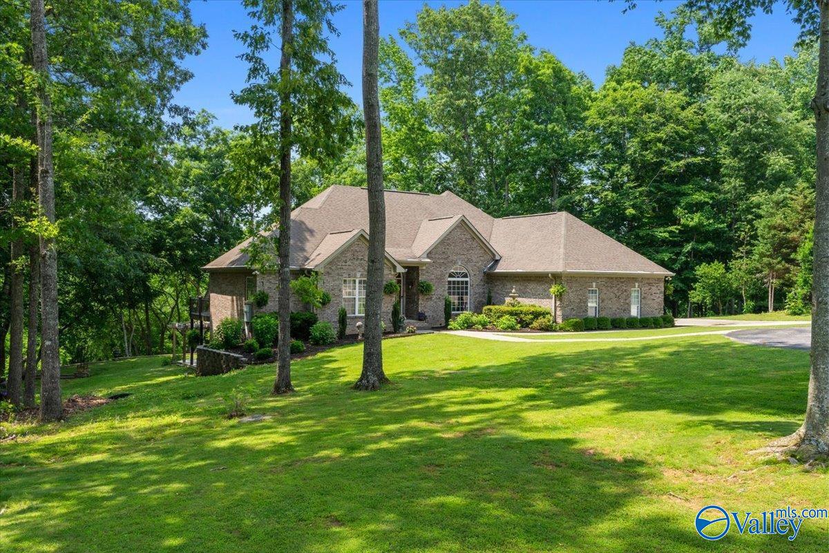 Hazel Green, Alabama, 35750, United States, 5 Bedrooms Bedrooms, ,4 BathroomsBathrooms,Residential,For Sale,1846923