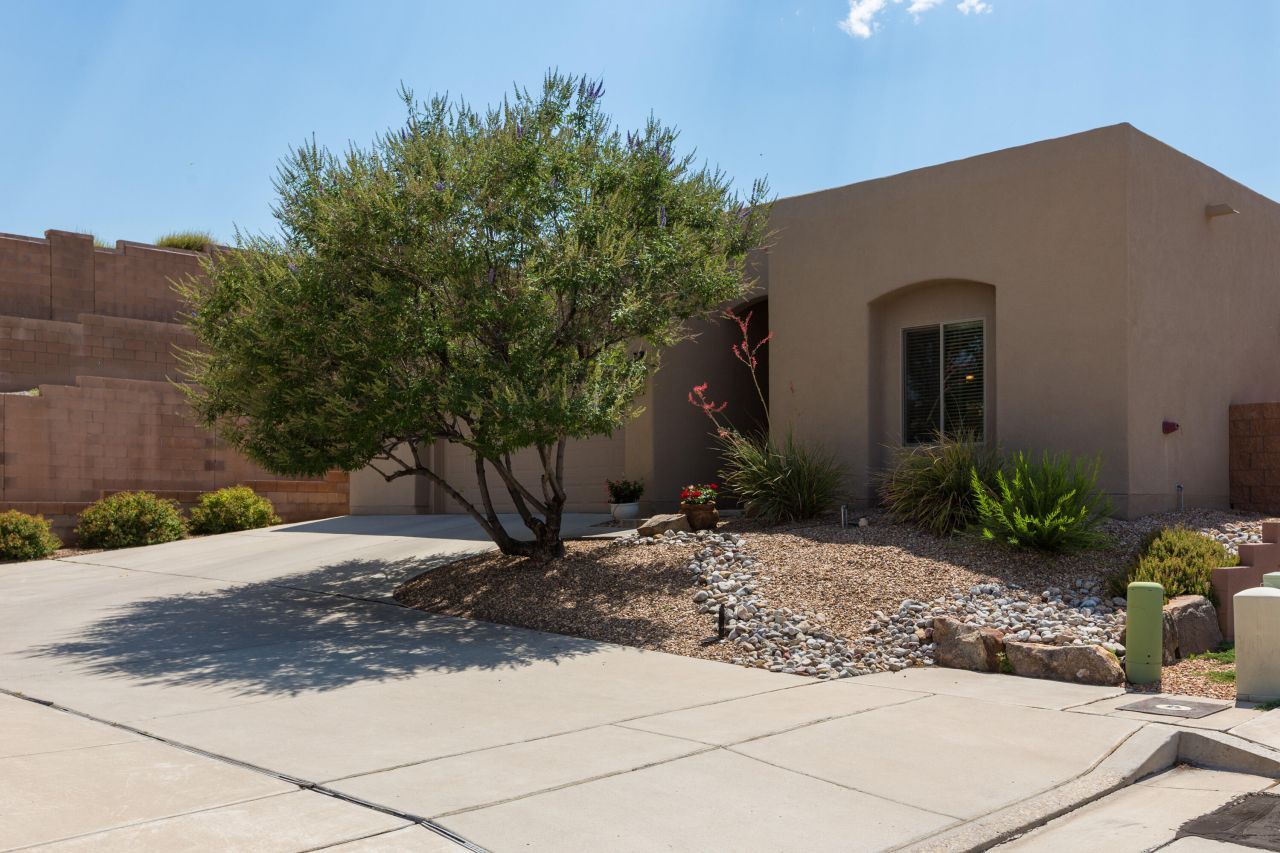 Albuquerque, New Mexico, 87120, United States, 3 Bedrooms Bedrooms, ,2 BathroomsBathrooms,Residential,For Sale,1897760