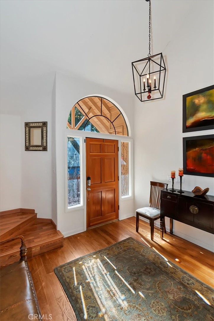 Lake Arrowhead, California, 92352, United States, 4 Bedrooms Bedrooms, ,3 BathroomsBathrooms,Residential,For Sale,1998822