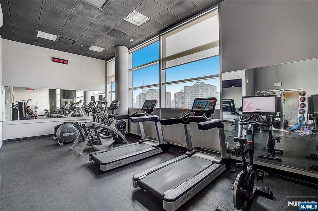 Jersey City, New Jersey, 07310, United States, 2 Bedrooms Bedrooms, ,2 BathroomsBathrooms,Residential,For Sale,1868291
