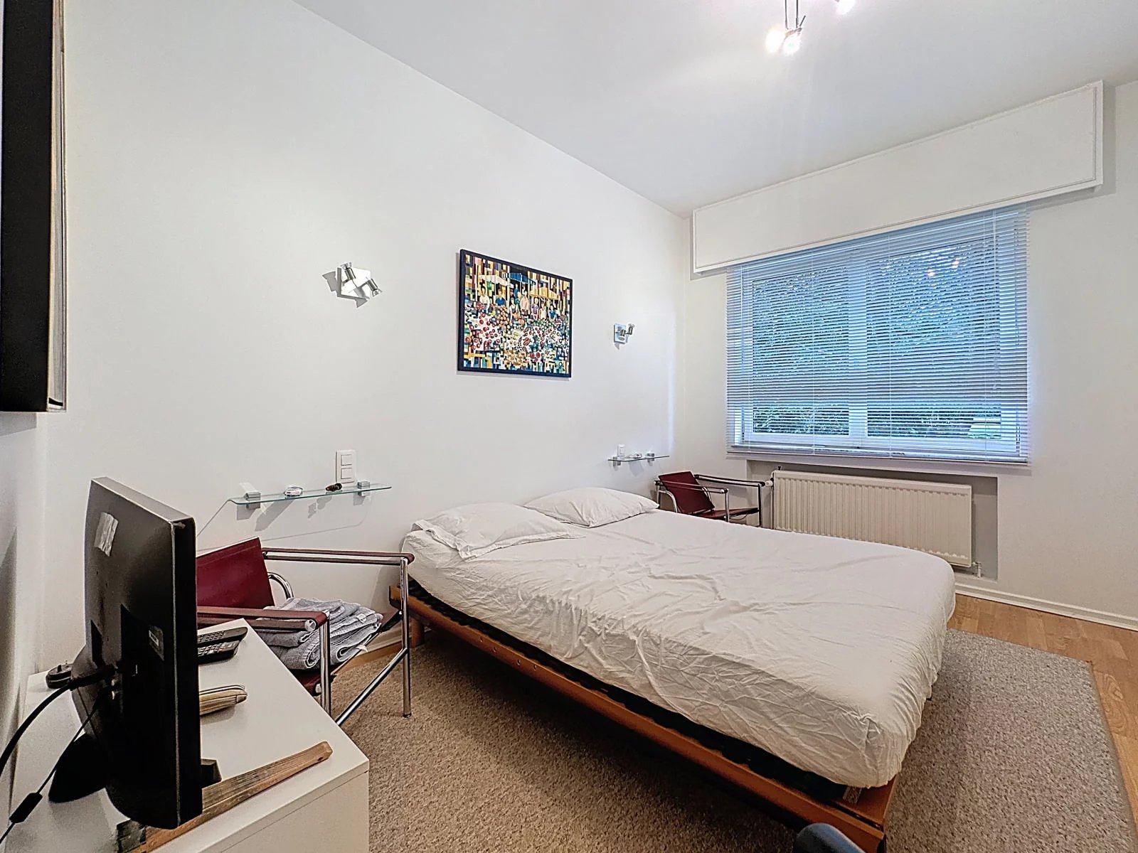 Uccle, 1180, BE, 3 Bedrooms Bedrooms, ,2 BathroomsBathrooms,Residential,For Sale,1995617