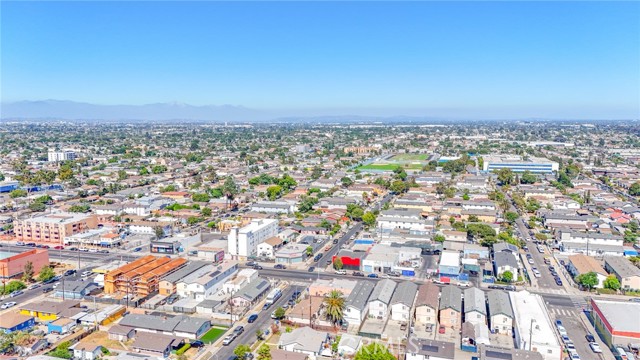 Los Angeles, California, 90061, United States, 2 Bedrooms Bedrooms, ,2 BathroomsBathrooms,Residential,For Sale,2000057