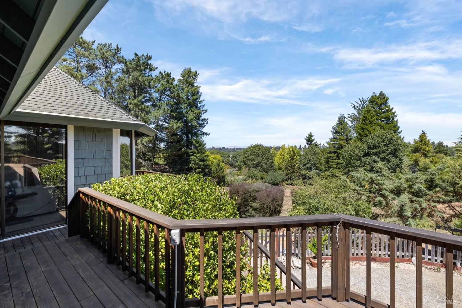 Sebastopol, California, 95472, United States, 4 Bedrooms Bedrooms, ,5 BathroomsBathrooms,Residential,For Sale,1980868