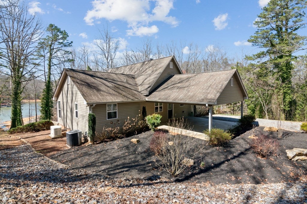 Blairsville, Georgia, 30512, United States, 4 Bedrooms Bedrooms, ,3 BathroomsBathrooms,Residential,For Sale,1913055
