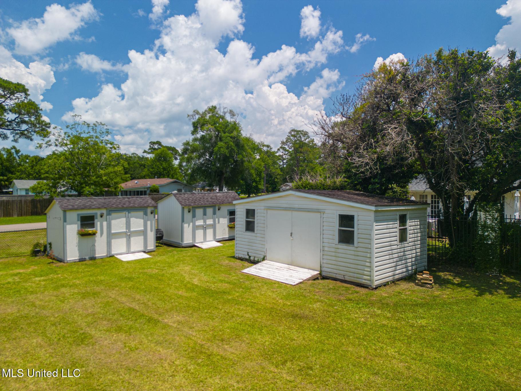 Gulfport, Mississippi, 39507, United States, 4 Bedrooms Bedrooms, ,4 BathroomsBathrooms,Residential,For Sale,1876501